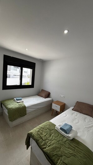 Room - Penthouse Pink Lagoons Views BR2 (Torrevieja)