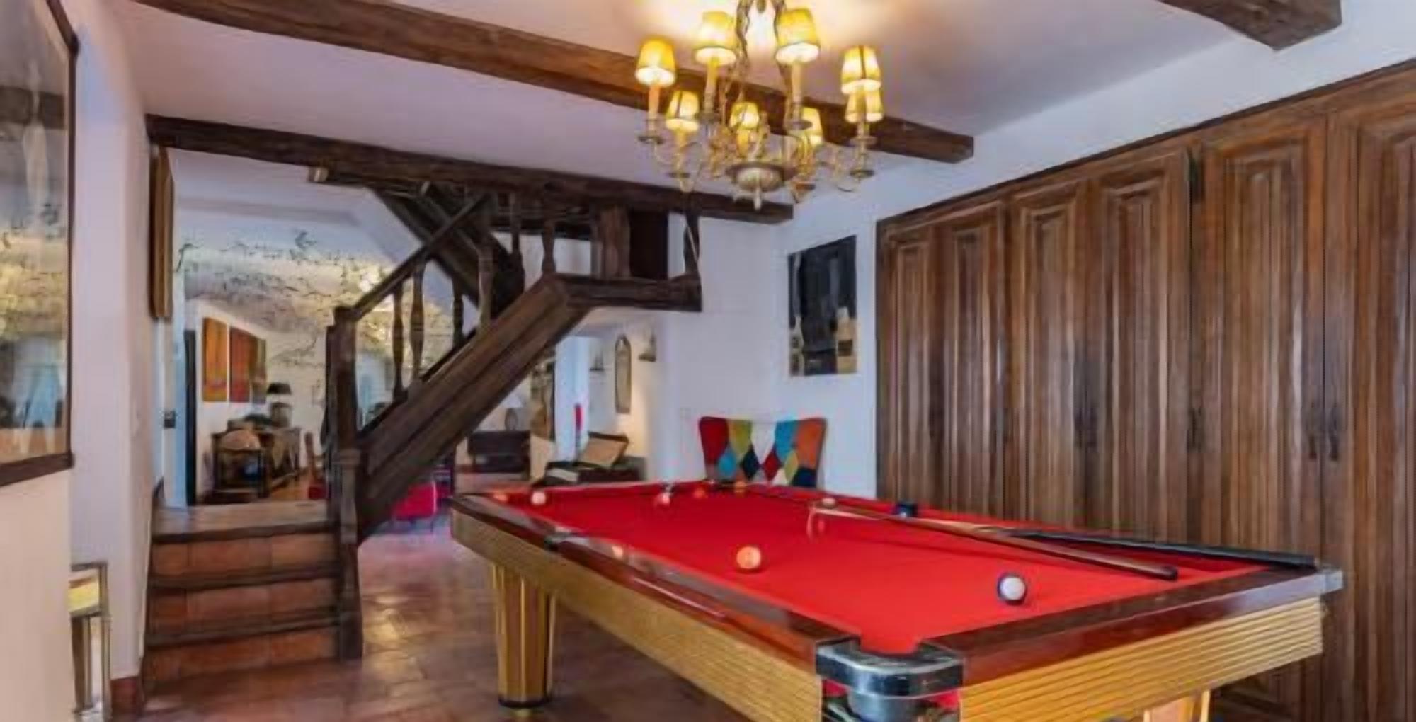 Game room