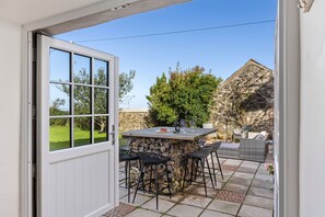 Room - The Gables - Sea Views Rustic Country Charm (Newport)