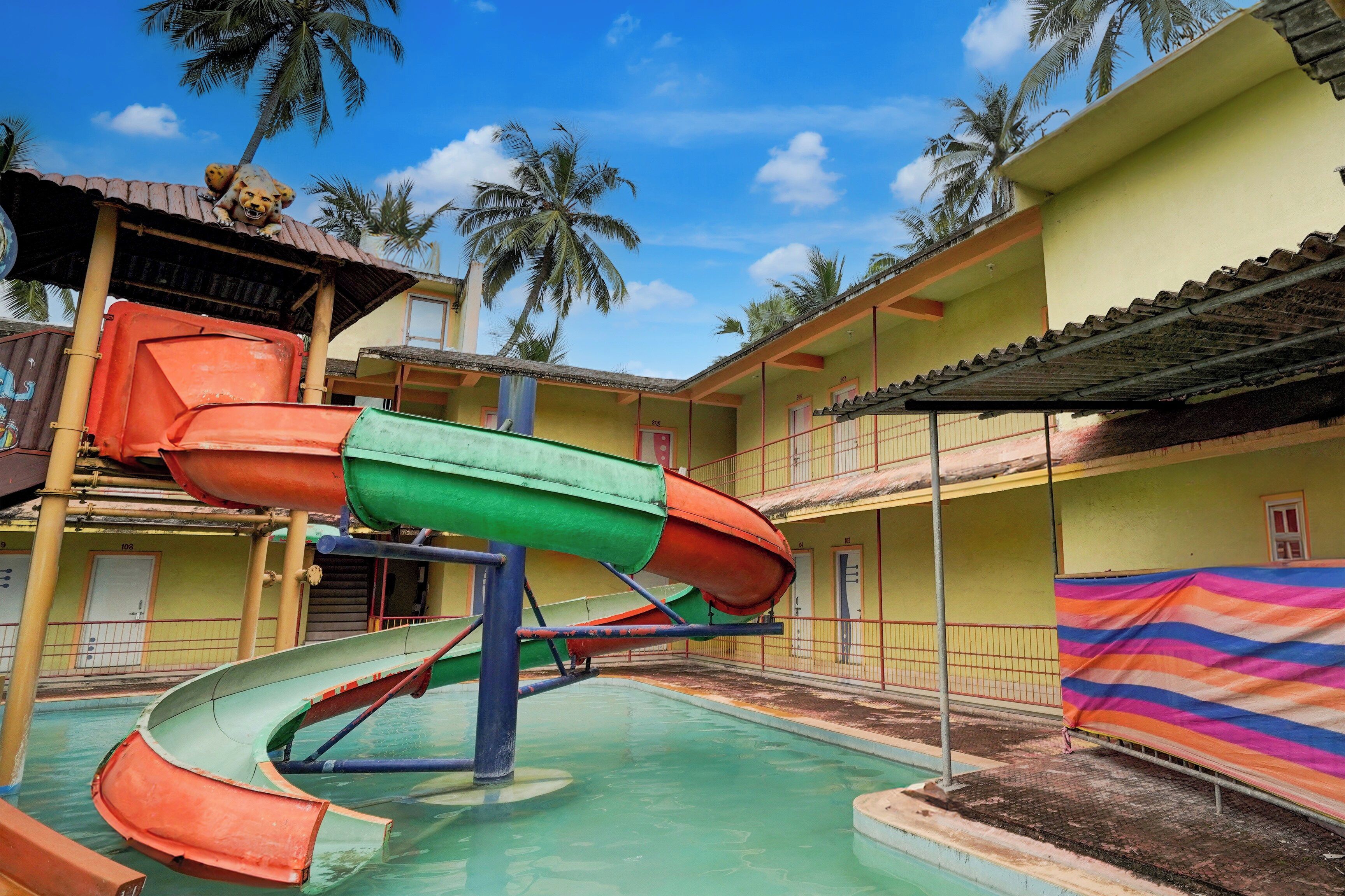 Pool