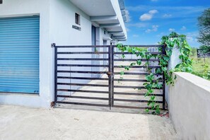 Khuôn viên nơi lưu trú