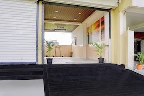 Khuôn viên nơi lưu trú
