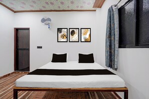 Room - Hotel O Lake Nature Valley Hotel & (Hingna)