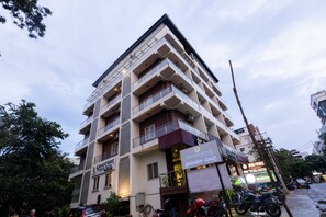 Mặt tiền nơi lưu trú