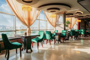 Dining - Eva in hotel (abha)