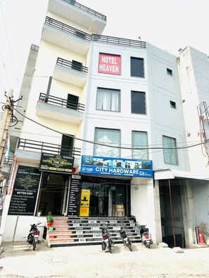 Ngoại thất