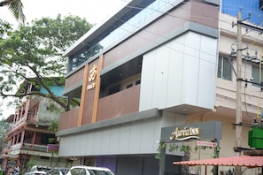 Bahagian luar