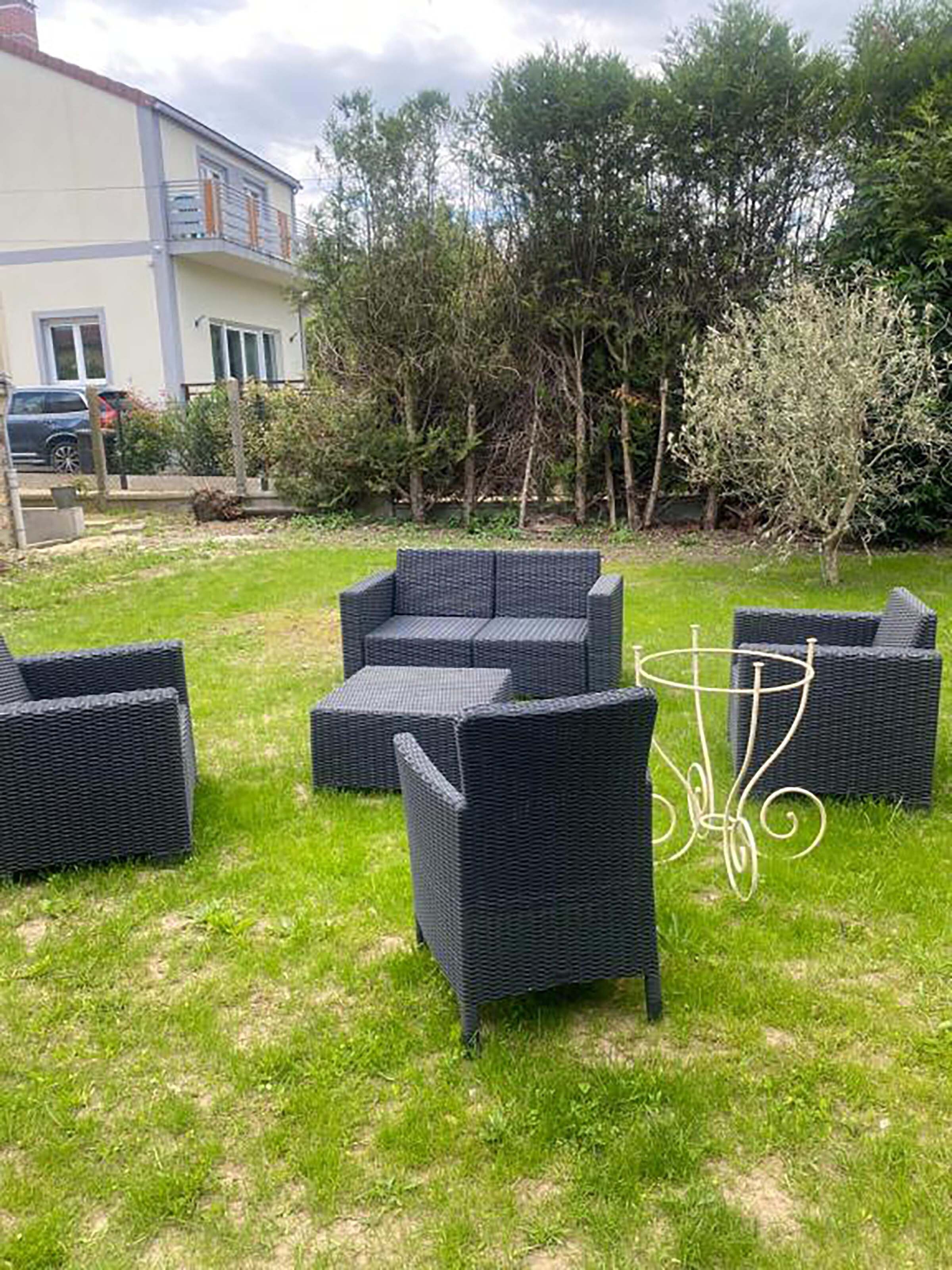 Khuôn viên nơi lưu trú