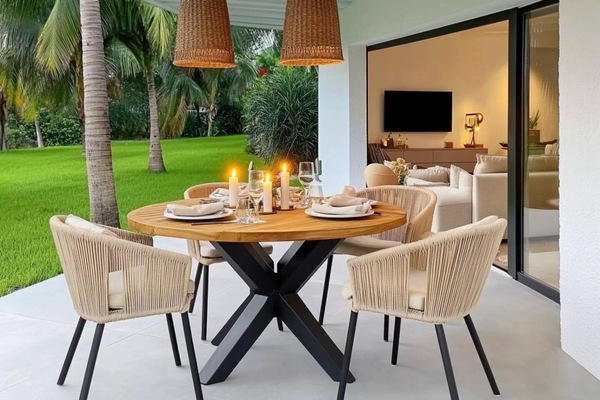 Outdoor dining area