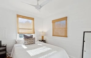 Room - Cozy Cottage by the beach - Seabreeze #1 (Hampton Bays)