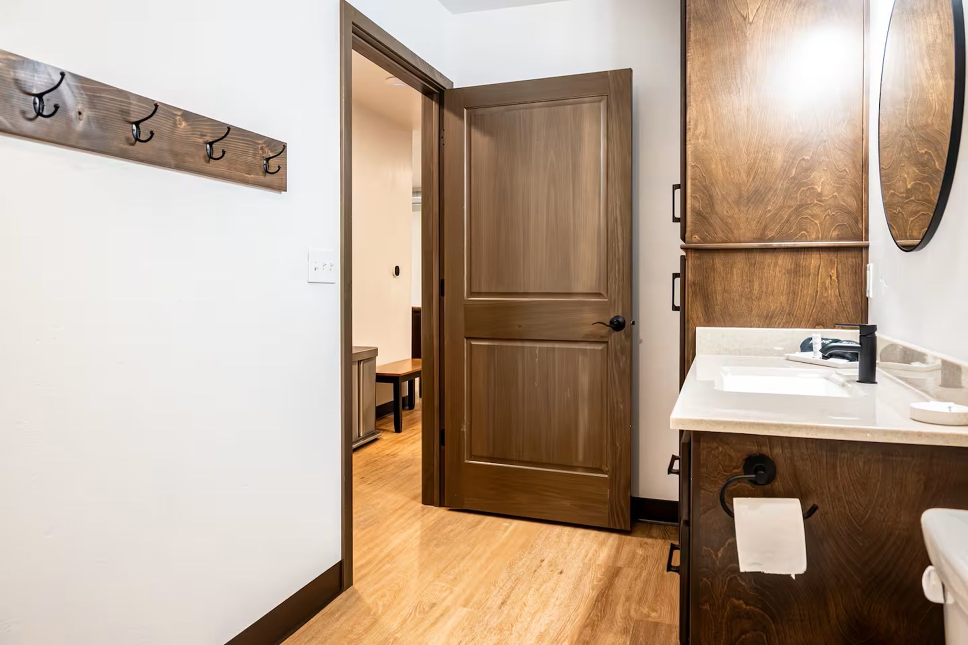 1920x1080Bathroom1