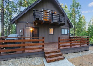 Exterior - Boss's Cabin: Fireplace, Fire Pit & Deck, Sleeps 8 (Shaver Lake)