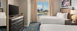 Room - 2BR Deluxe Suite Steps from F1 Grand Prix Plaza - Race Weekend (Las Vegas)