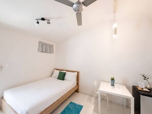 Room - Central Studio in Sosua With Breakfast Included! (Sosúa)