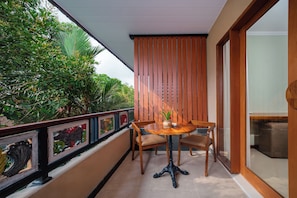Outdoor dining - Dewangga MUA Ubud (gianyar)