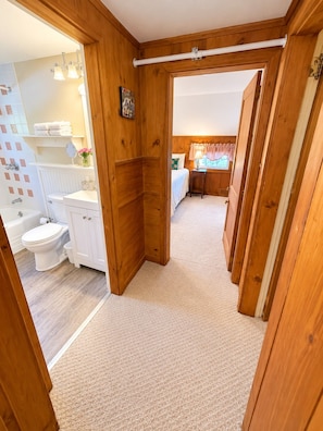 Cozy Wood-Paneled Hallway and Rooms - Wiley Inn | Cozy Top-Floor 2BR Suite (Peru)