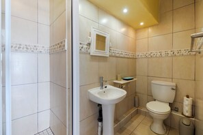 Bathroom - "Serene Shores" Ocean View Luxury in Durban, South Africa (Kingsburgh)