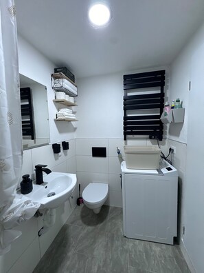 Bathroom - New Listing (Bad Hersfeld)