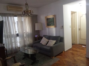 Living area - New Listing (Cdad. Autónoma de Buenos Aires)