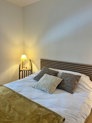 Room - New Listing (La Bresse)