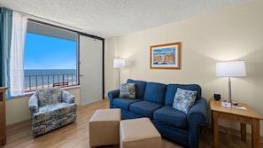 Living area - Barclay Towers by CoolVacay (Virginia Beach)