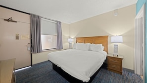 Room - Barclay Towers by CoolVacay (Virginia Beach)