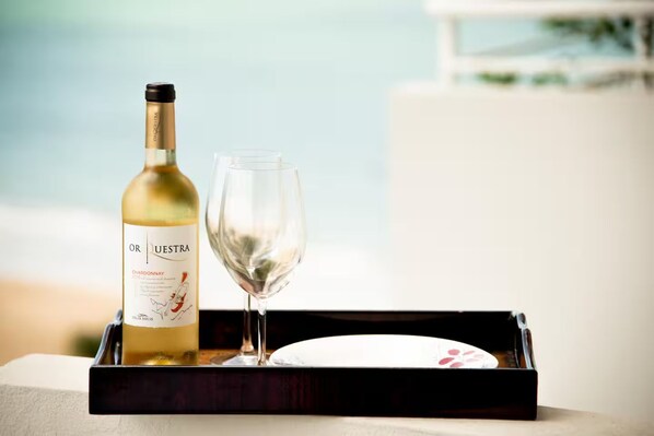 Food and drink - Oceana #2. Beach front unit in Isla Verde (Carolina)