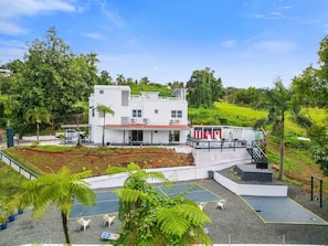 Exterior - 6BR /Pickleball/ Rooftop & Pool (La Dolores)