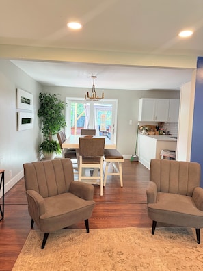 Dining - Fabulous 5-bedroom house in Raleigh (Raleigh)