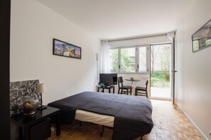 Room - New Listing (PariPariss)