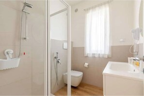 Bathroom - New Listing (Arco)