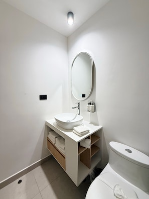 Bathroom - ÓOL 5th Avenue (Playa del Carmen)