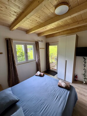 Room - New Listing (Piemonte)