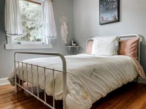 Room - 3-Bedroom Cozy Cottage in Fayetteville, near National Park (Fayetteville)