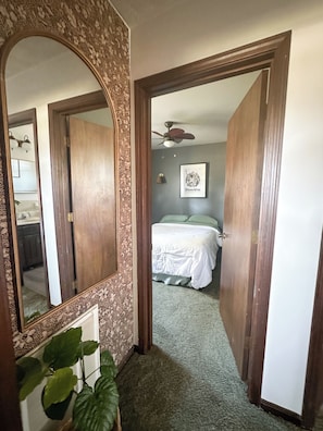 Room - Country getaway + private pond (Creal Springs)