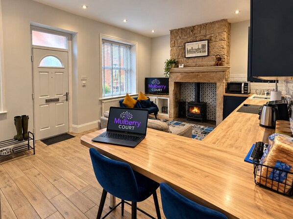 Interior - Stylish Calder Valley Stay | Near Hebden Bridge & Countryside Walks (Walsden)