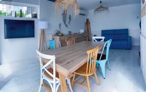 Dining - New Listing (Agde)
