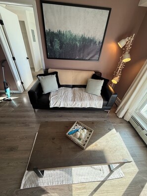 Room - Furnished Sunalta Condo | Steps to CTrain | Pet-Friendly (Calgary)