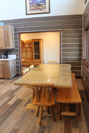 Dining - Adventure basecamp! Beautiful Custom Log Home! Wide Open Spaces! (White)