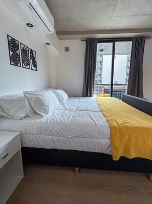 Room - New Listing (Buenos Aires)