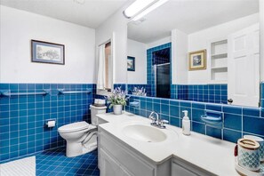 Bathroom - Group-Friendly Cary Lake House - Sleeps 14 (Cary)