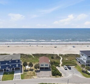 Beach - Oceanfront Bliss! Panoramic Views! Newly Renovated! Yaupon Beach, Oak Island, NC (Oak Island)
