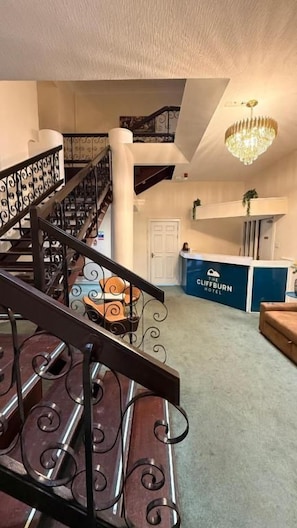 Lobby - The Cliffburn Hotel (Arbroath)