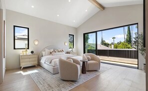 Room - Addison Atrium By Alora Reserve (Los Angeles)