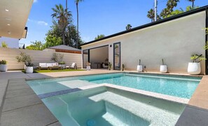 Pool - Addison Atrium By Alora Reserve (Los Angeles)