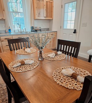 Dining - The Brick House /12 min drive to Hershey Park/ (Palmyra)