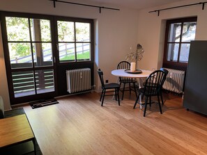Dining - New Listing (Berchtesgaden)