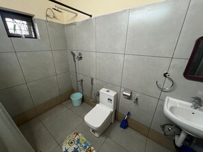 Bathroom - BLUE HILLS VIEW (Attapady Palakkad)