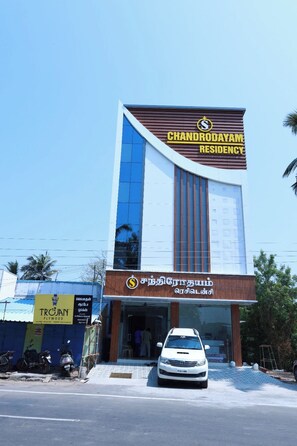 Ngoại thất