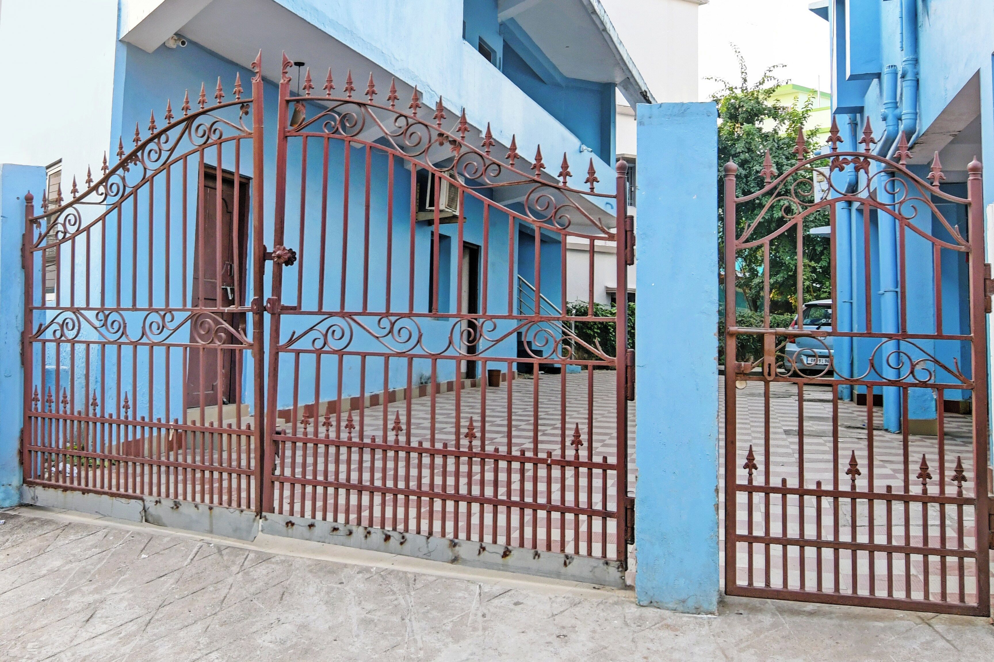 Halaman properti